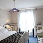 Western Restaurant Ile De France Hotel 4*