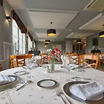 Western Restaurant Ile De France 4*