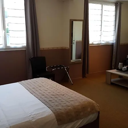Отель Western Restaurant Ile De France 4*