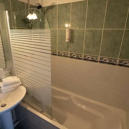 Western Ile De France Hotel 4*