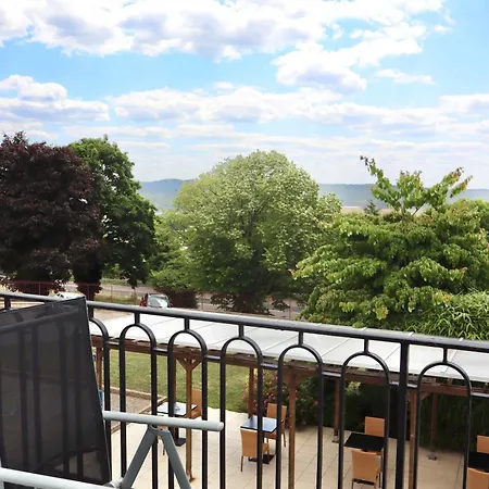 Western Ile De France Hotel 4*