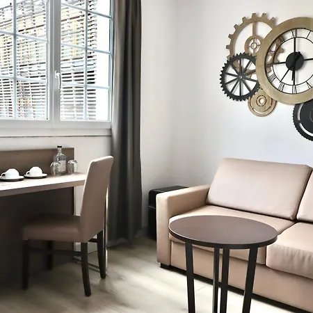 Hotel Western Ile De France 4*