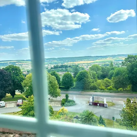 Hotel Western Ile De France 4*