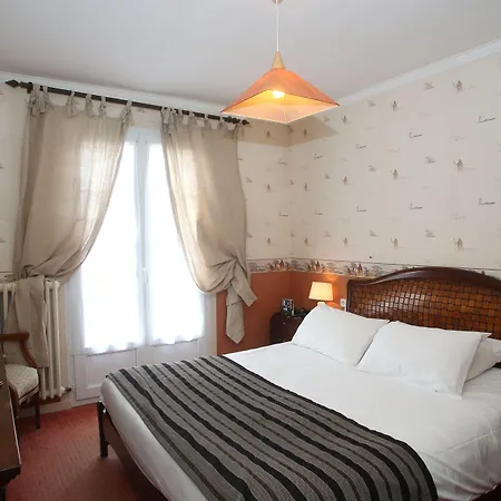 Western Ile De France 4* Château-Thierry