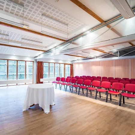 Western Restaurant Ile De France Hotel 4*