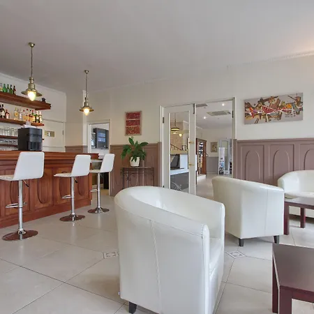 Western Restaurant Ile De France 4*