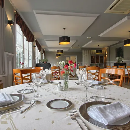 Western Restaurant Ile De France 4*