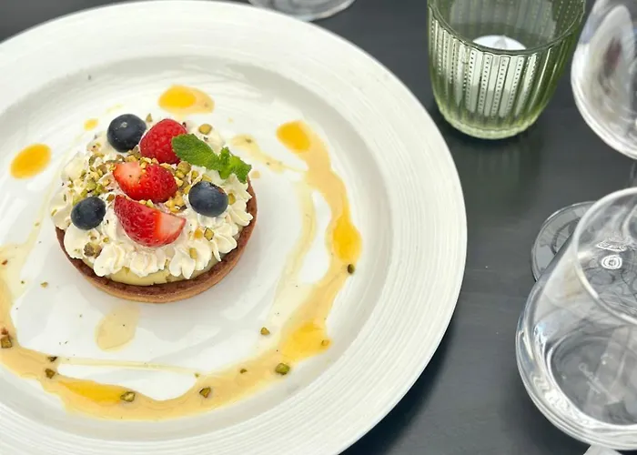 Western Ile De France Hotel 4*