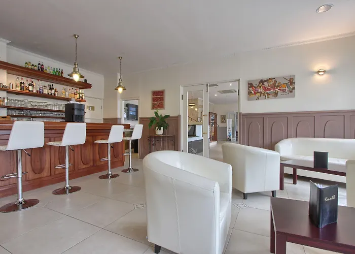 Western Restaurant Ile De France 4*