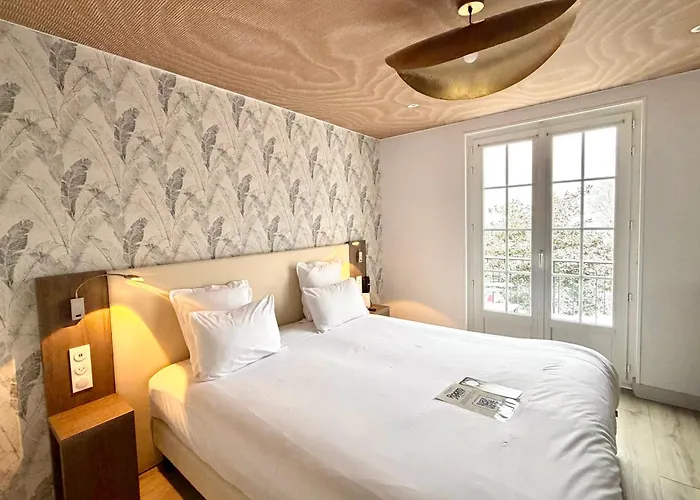 Western Ile De France 4*